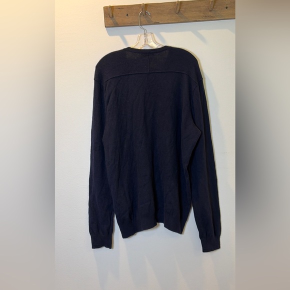 VINCE V NECK 100% Cashmere Men’s Sweater SIZE XL in NAVY $320 - Picture 4 of 7
